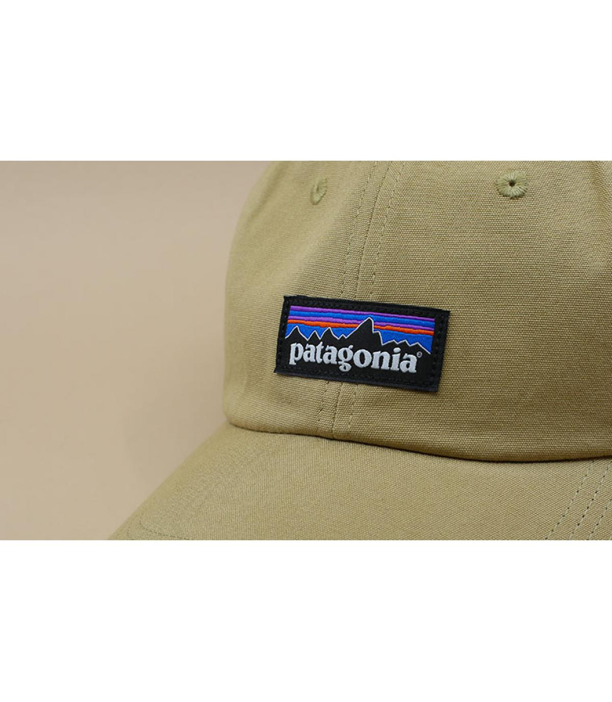 patagonia beige pet